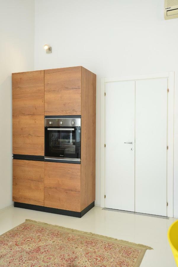 Izzhome Light * Cagliari