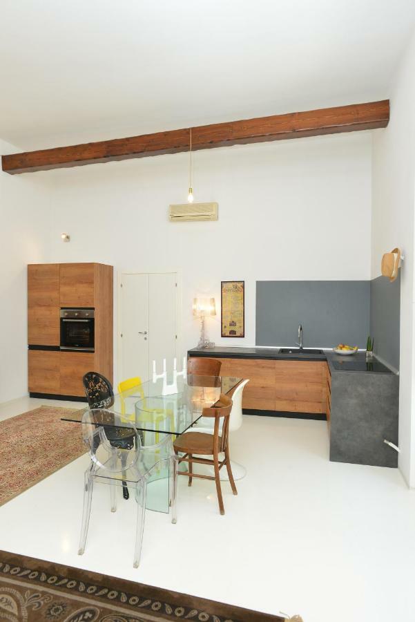 Izzhome Light * Cagliari