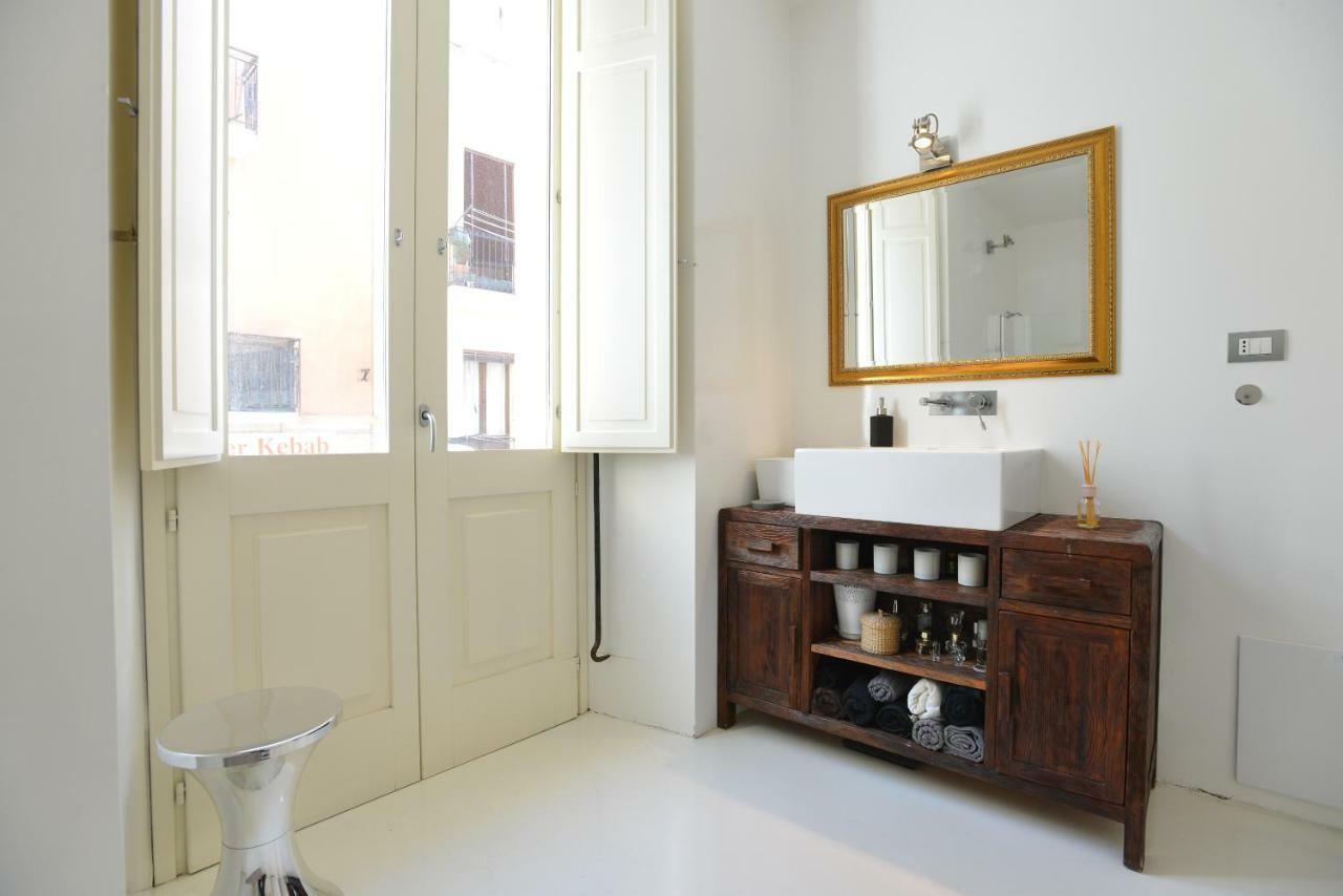 Izzhome Light Apartment *