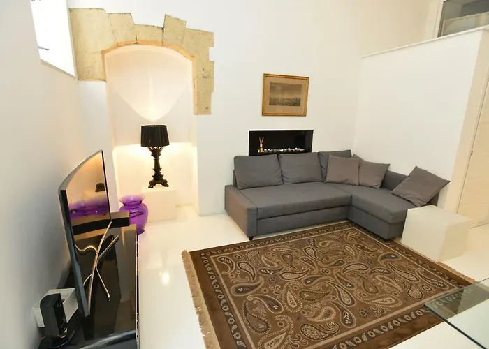 Izzhome Light