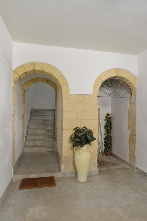 Izzhome Light